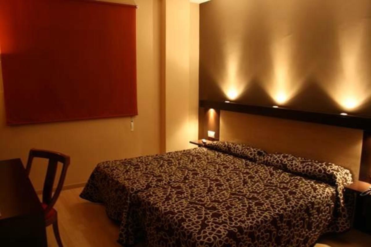 וילאפרנקה דה לוס בארוס Hotel Acosta Ciudad De La Musica מראה חיצוני תמונה