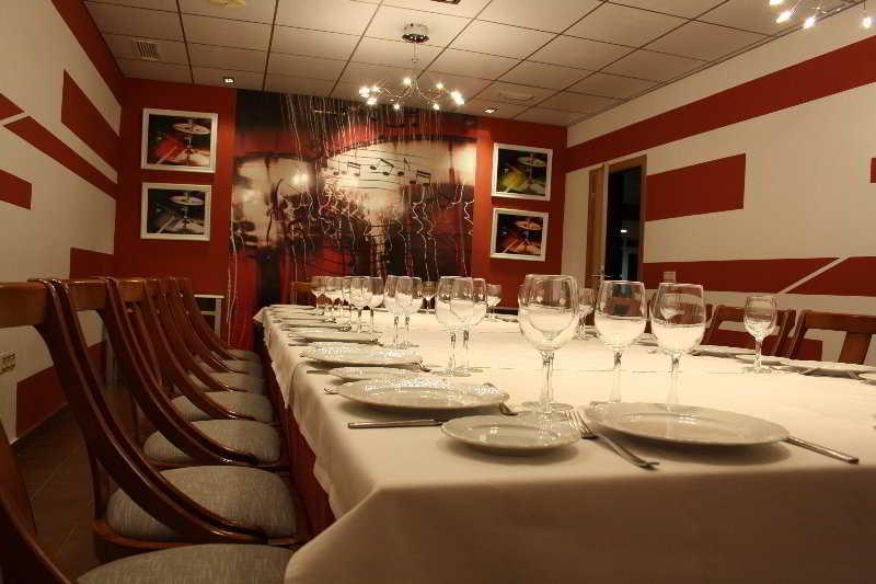 וילאפרנקה דה לוס בארוס Hotel Acosta Ciudad De La Musica מראה חיצוני תמונה