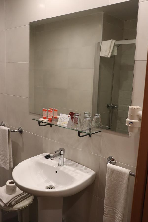 וילאפרנקה דה לוס בארוס Hotel Acosta Ciudad De La Musica מראה חיצוני תמונה